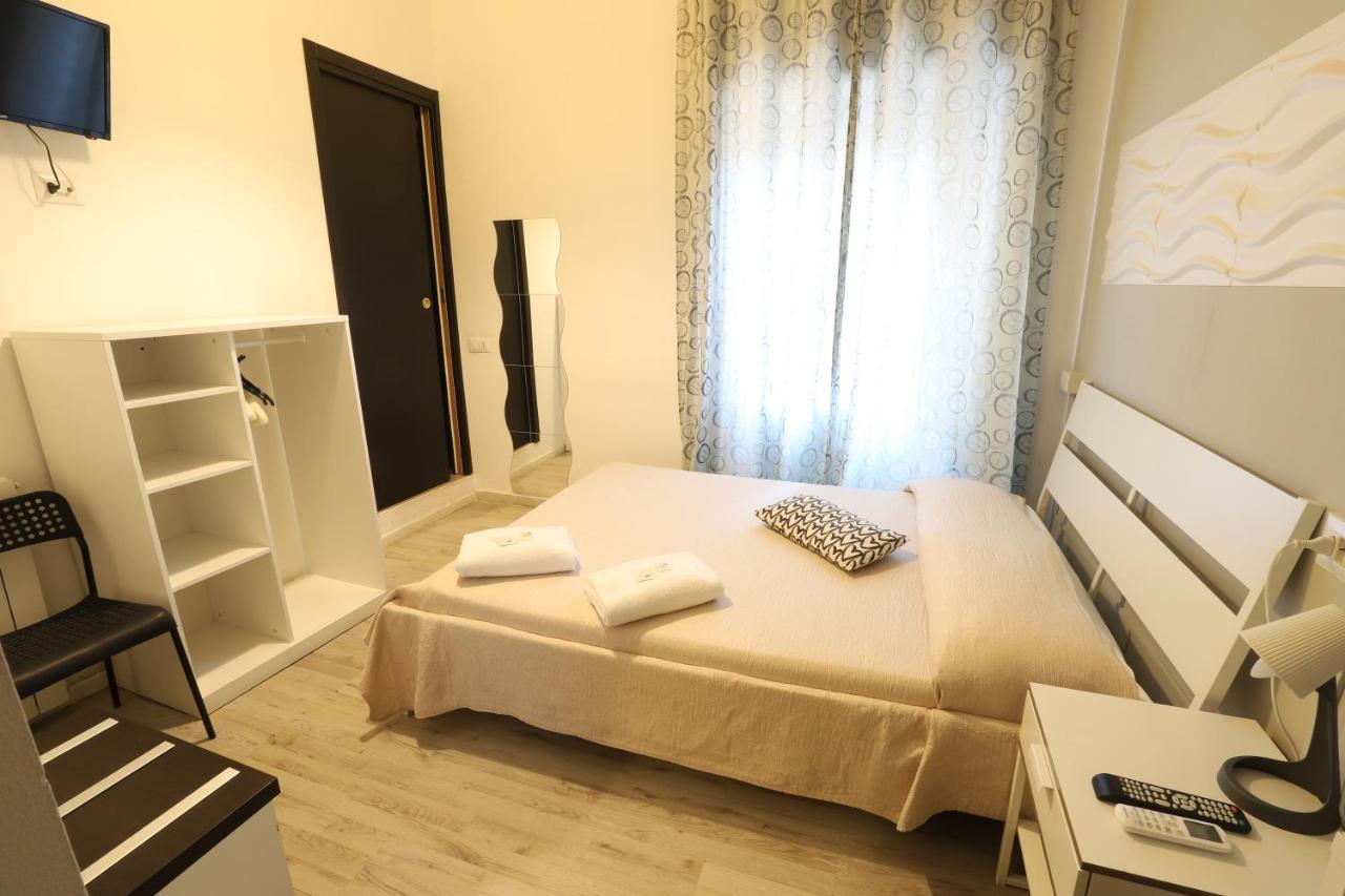 Guest House Minas Milaan Buitenkant foto